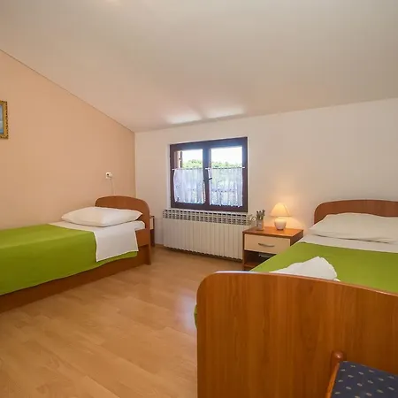 Pensionat Garbina 3*