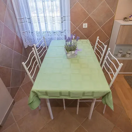 Garbina 3*